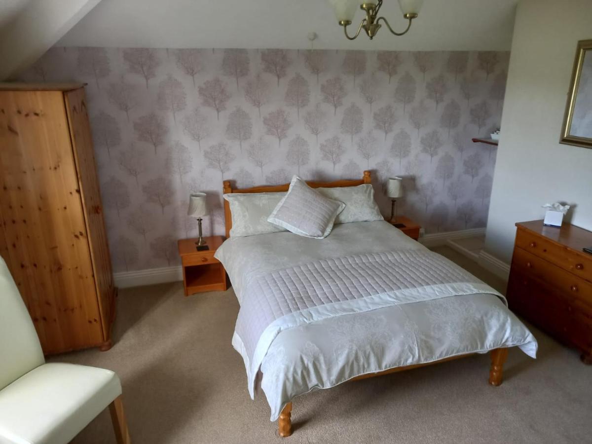 Bron Rhiw Guest House Крикийт Екстериор снимка