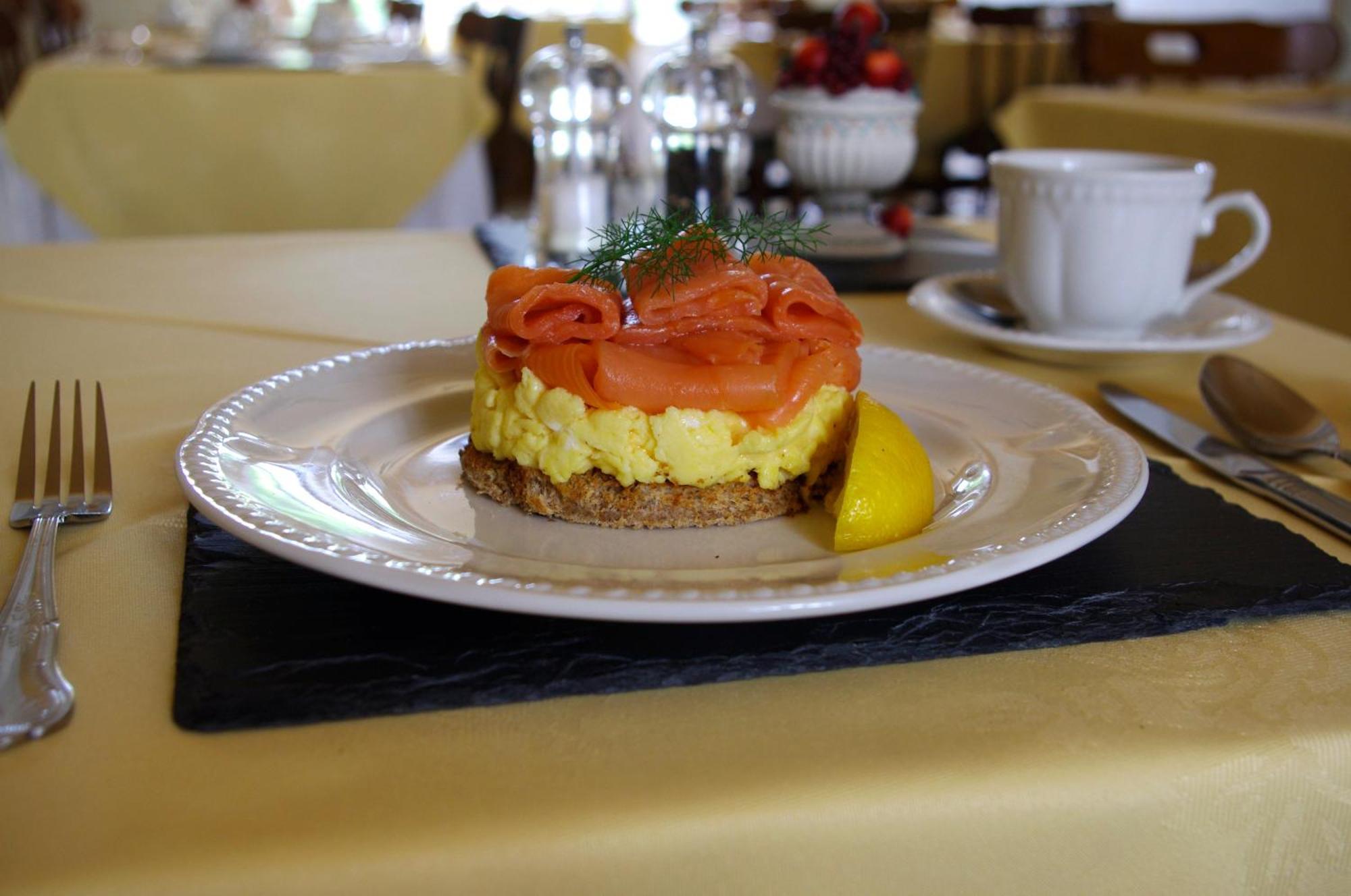Bron Rhiw Guest House Крикийт Екстериор снимка
